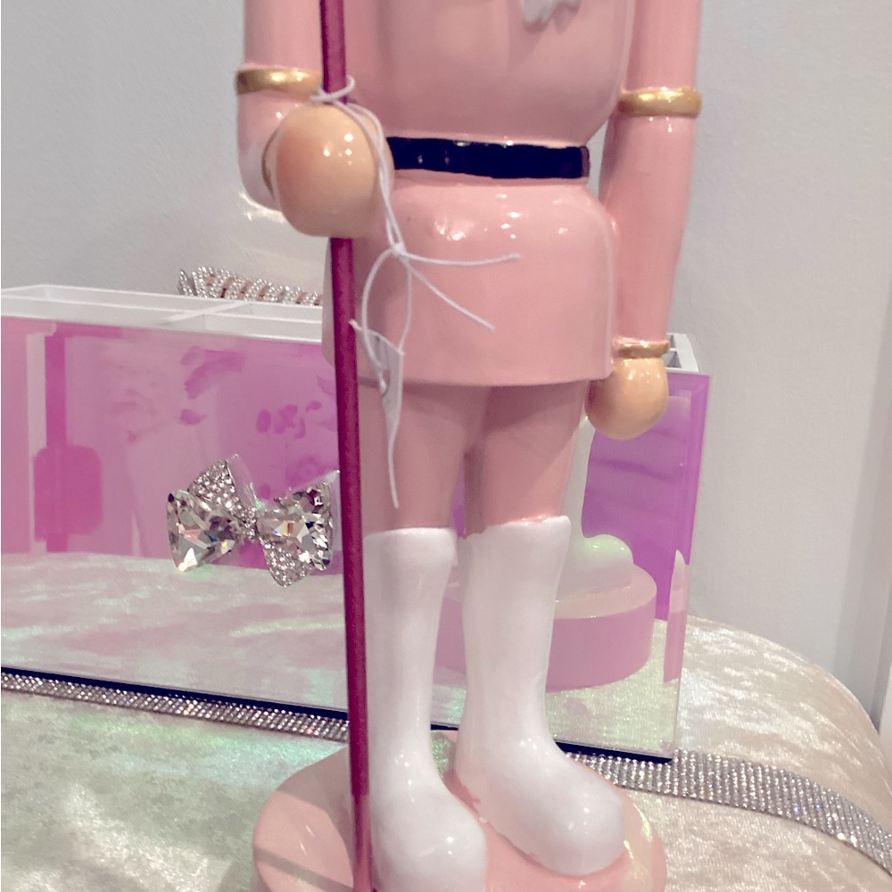 COPY - Adorable pink nutcracker neiman Marcus - Picture 4 of 7